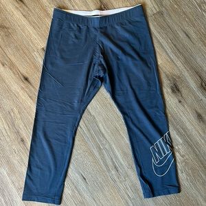 Blue Nike Capri Leggings